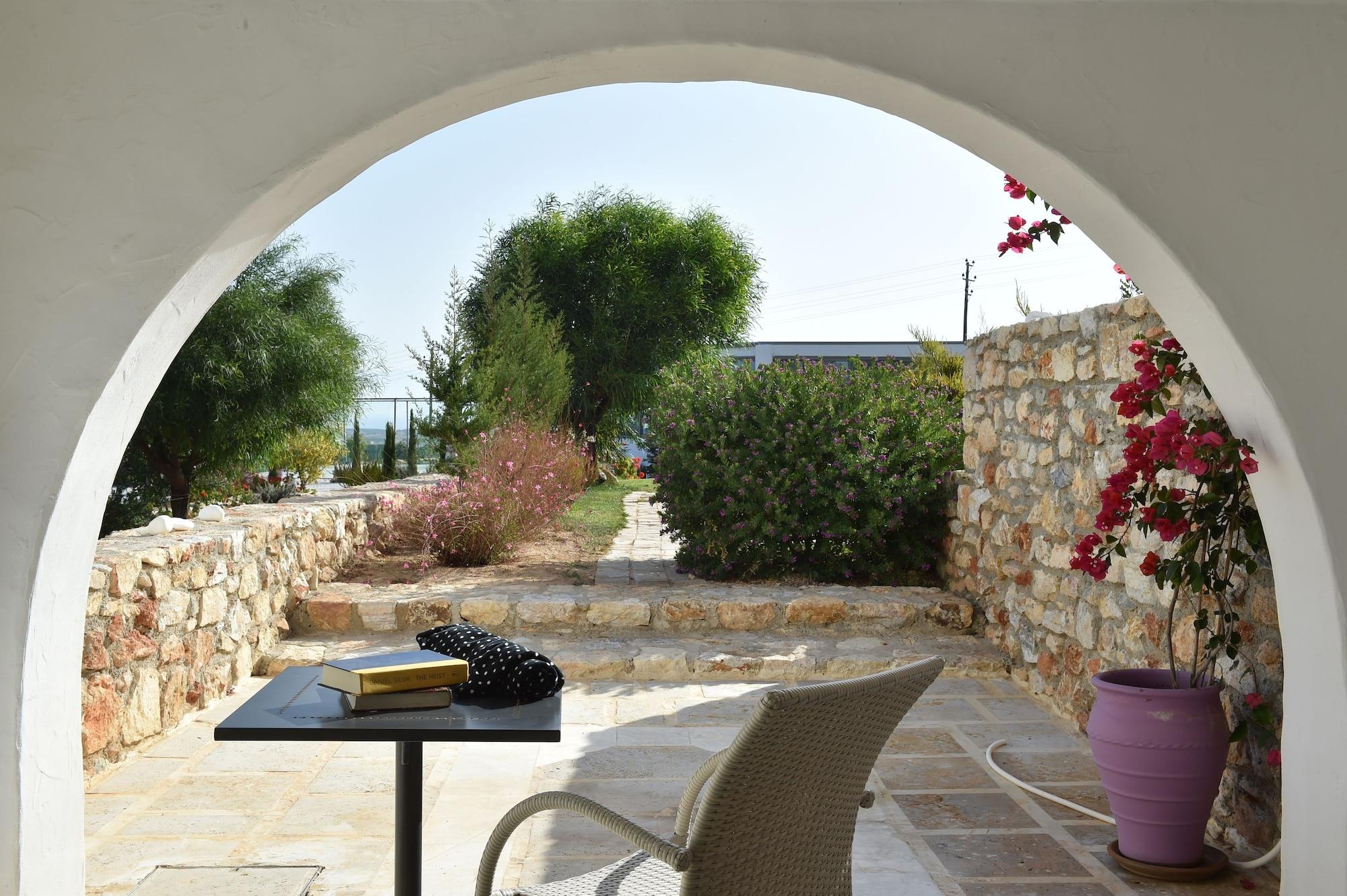Naoussa Hills Boutique Resort- Adults Only パロス島 エクステリア 写真